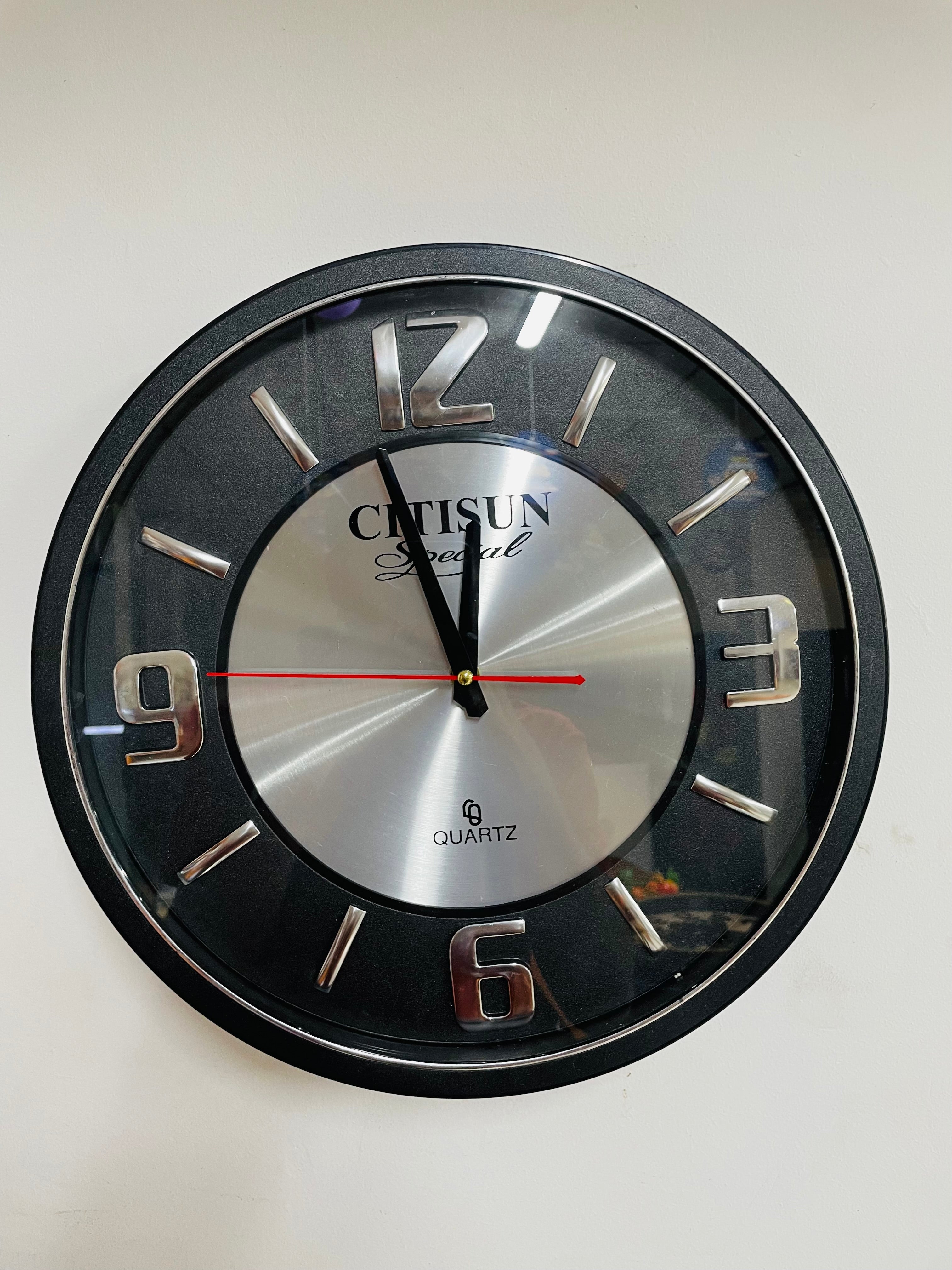 Wall clock