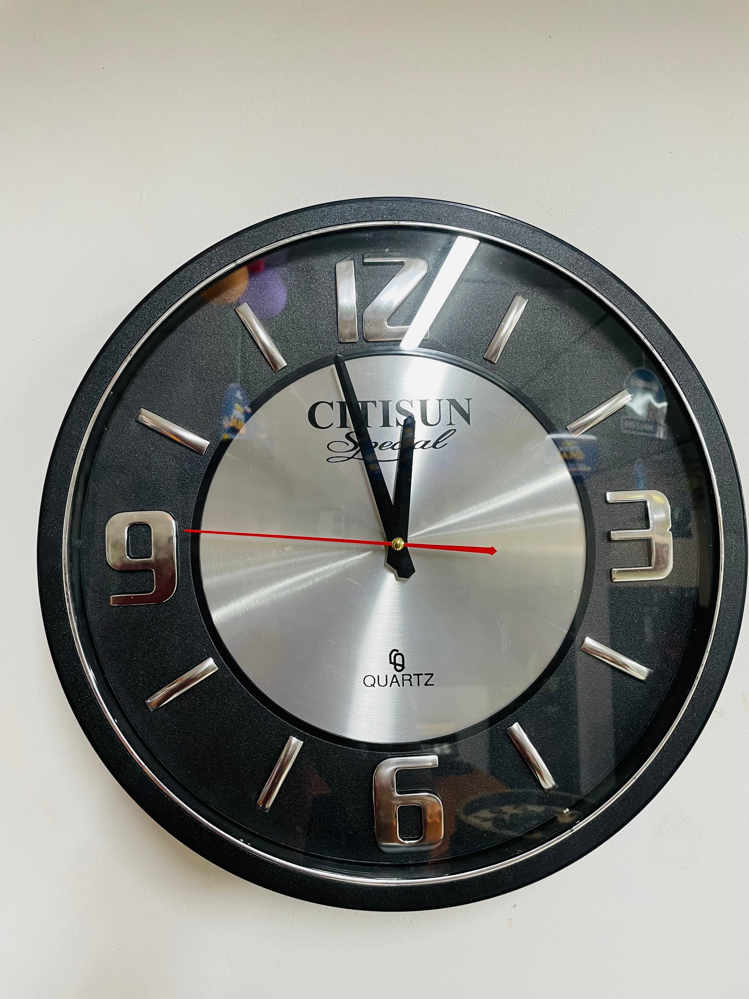 Wall clock