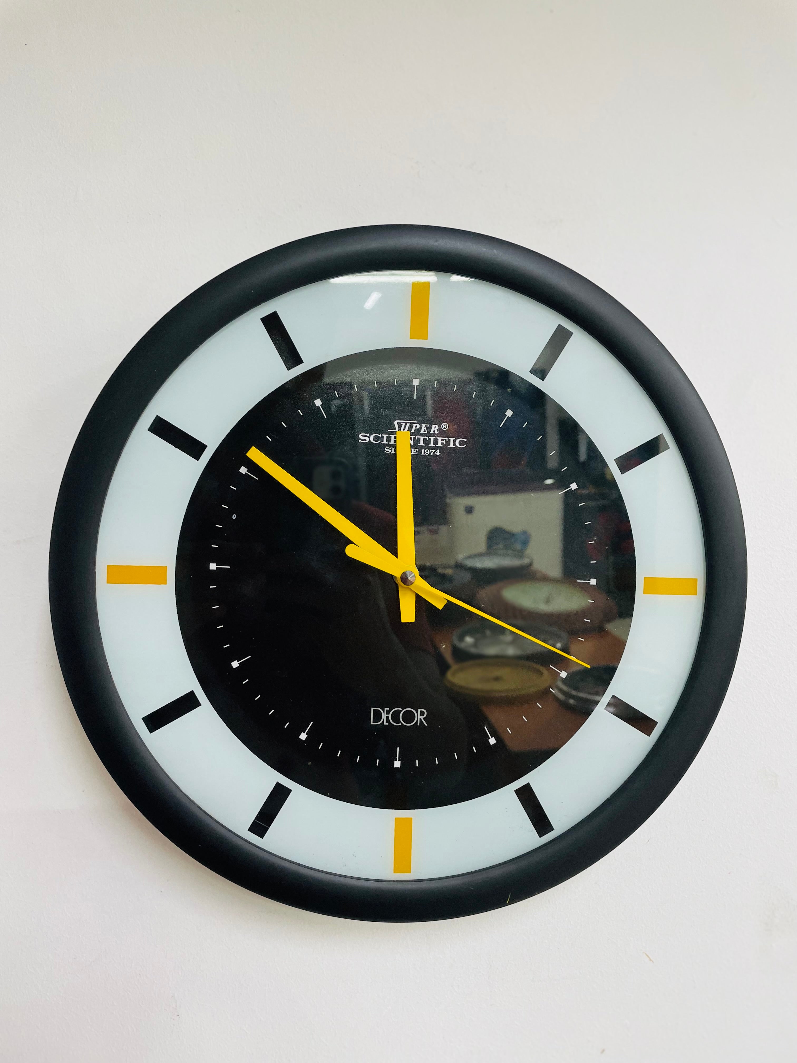 Wall clock