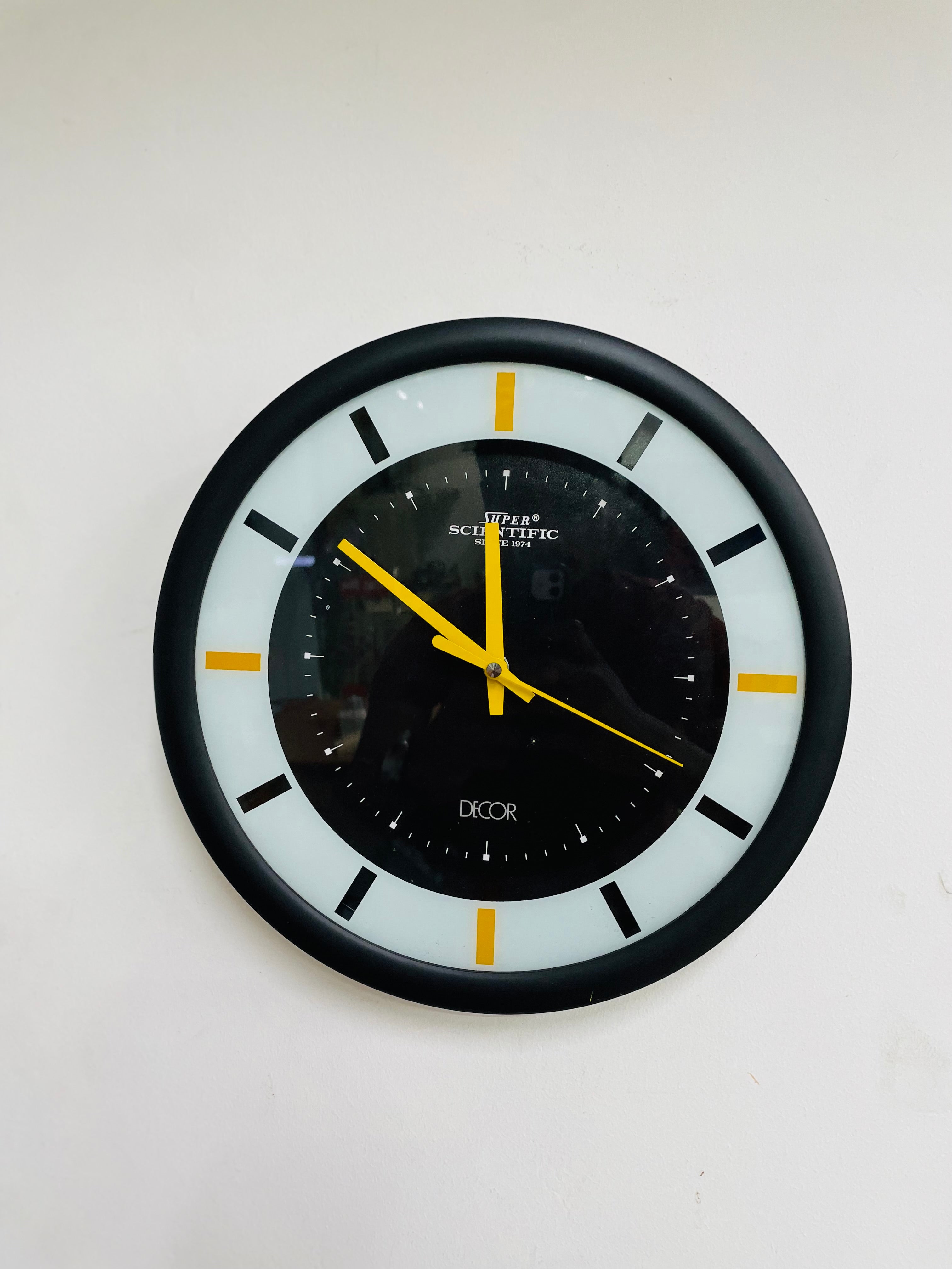 Wall clock